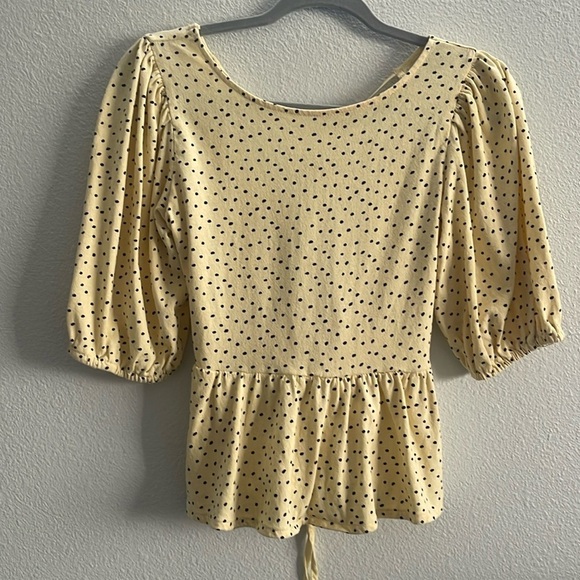 Urban Outfitters Tops - Urban Outfitters Yellow Polka Dot Puff Sleeve Open Back Top